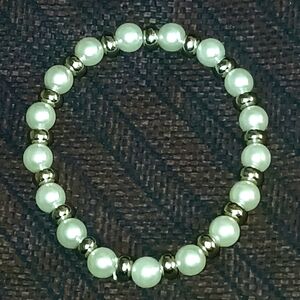 Silver and White Faux Pearl Beaded Stretch Bracelet